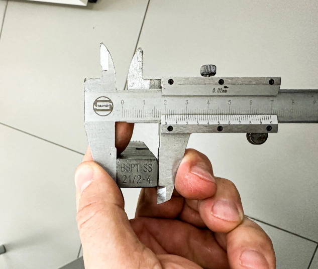 Резьбонарезные ножи BREXIT BSPT HSS 1